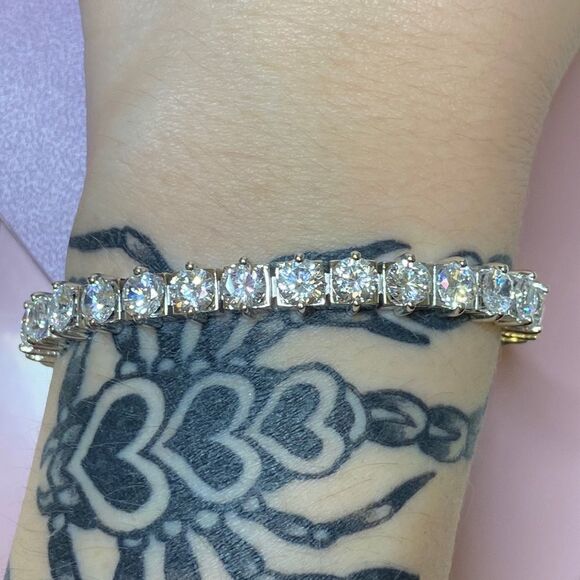 💛 18k White Gold Plated 925 CZ Tennis Bracelet - Picture 2 of 12